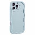 Coque iPhone 16 Pro Max en TPU Candy Color Wavy - Azur Clair